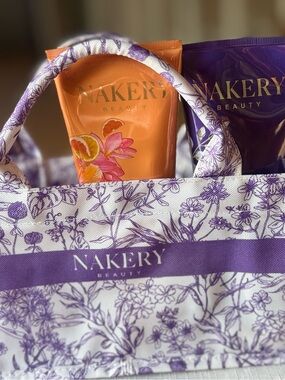 Nakery SkinFirm Body Cream Duo Lavish Nights Tropical Therapy With Tote New